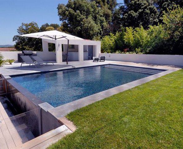 piscine-debordement-beton-revetement-enduit
